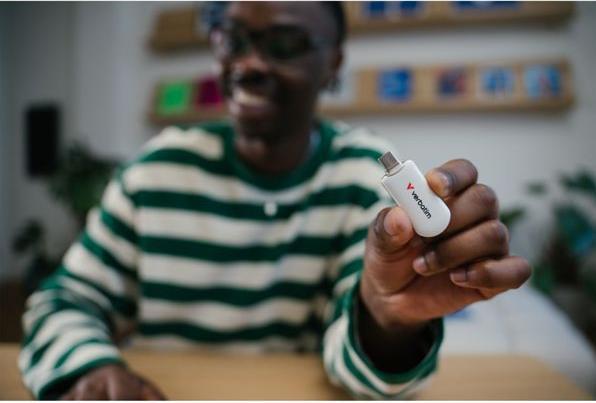 Image du produit Verbatim Plectra White 256GB USB-C Flash Drive 30230 (256 Go, USB-C)