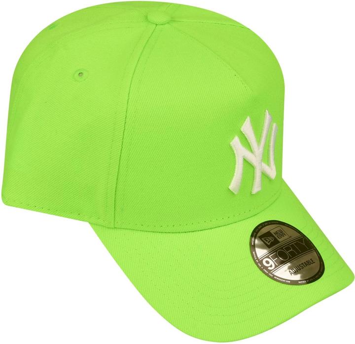 Actual product image New Era 9Forty Snapback Trucker Cap - New York Yankees lime
