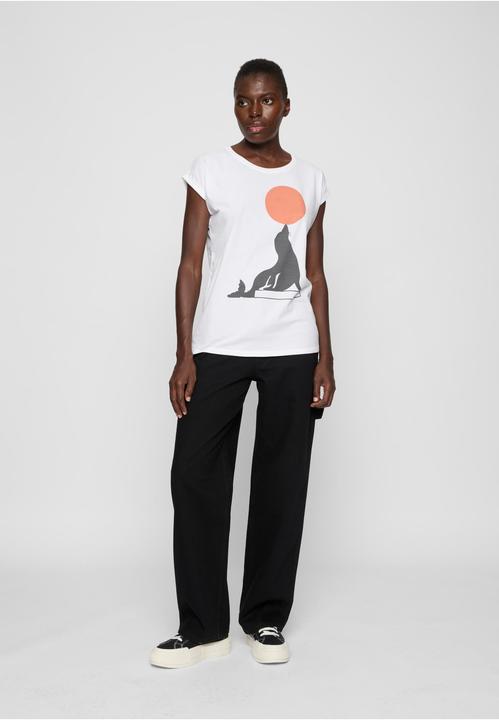 Actual product image Mister Tee Ladies Take Me To Paradise Tee - 18247 (S)