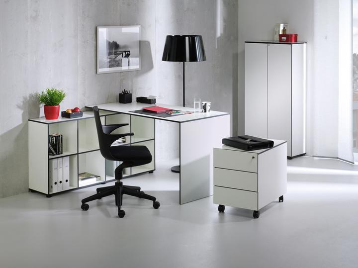 Produktbild reinhard Coco Schreibtisch 140/70