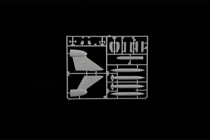 Image du produit 1:72 EF-111 A Raven