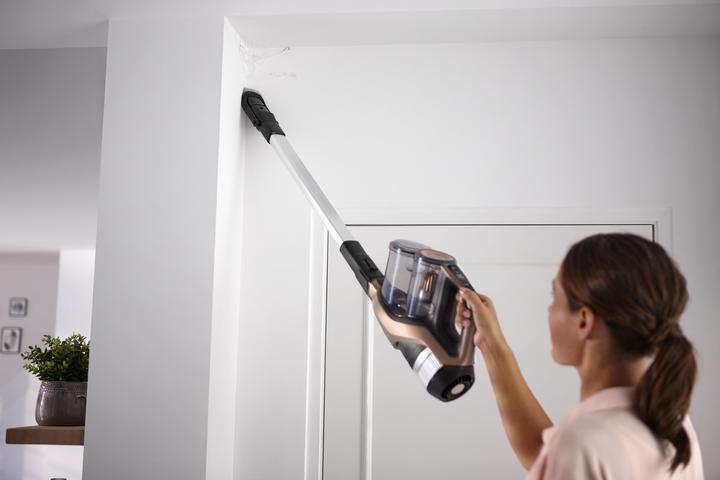 Actual product image Philips SpeedPro Max XC7041/01