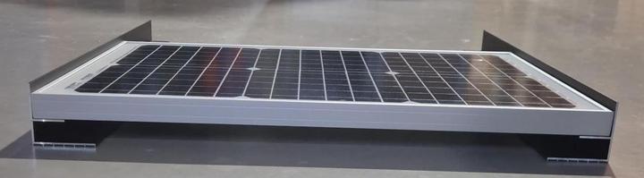 Produktbild Autarking Solar-Spoiler L-Profil Aluminium Schwarz (2 Stück) - 68cm (Solarstecker)