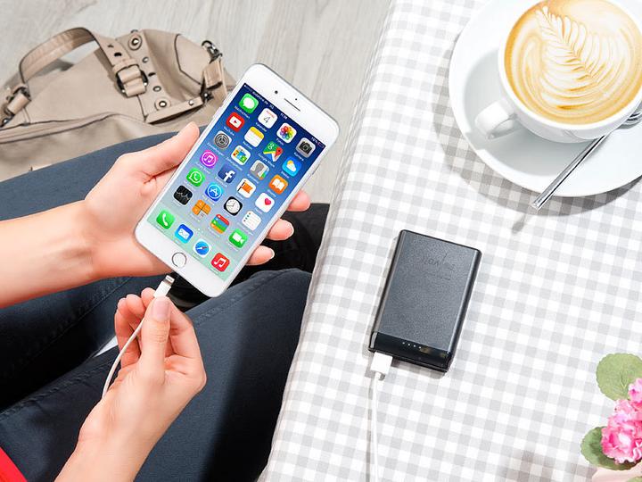 Produktbild Revolt Powerbank im Kreditkarten-Format (5000 mAh, 12 W, 18.50 Wh)