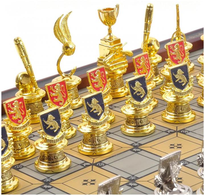 Produktbild Noble Collection Harry Potter Die Häuser Hogwarts Quidditch