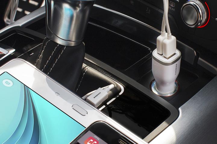 Productafbeelding Mobiparts Car Charger Dual USB 24W/4.8A + Micro USB Cable White