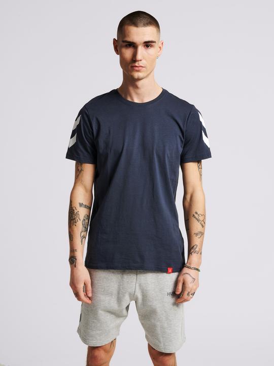 Produktbild hummel Legacy Chevron T-Shirt (XS)