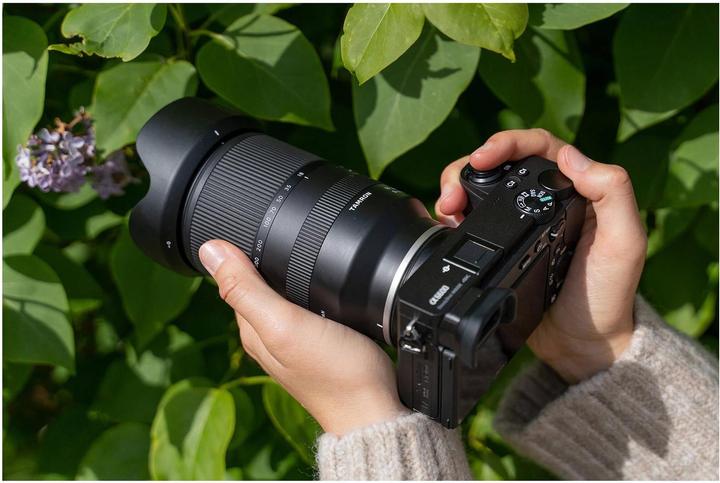 Actual product image Tamron 18-300mm f/3.5-6.3 Di III-A VC VXD, Sony E (EU) (Sony E, APS-C / DX)