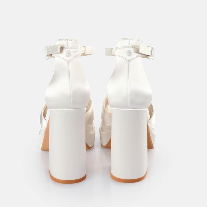 Actual product image Buffalo heels bonny cross (39)