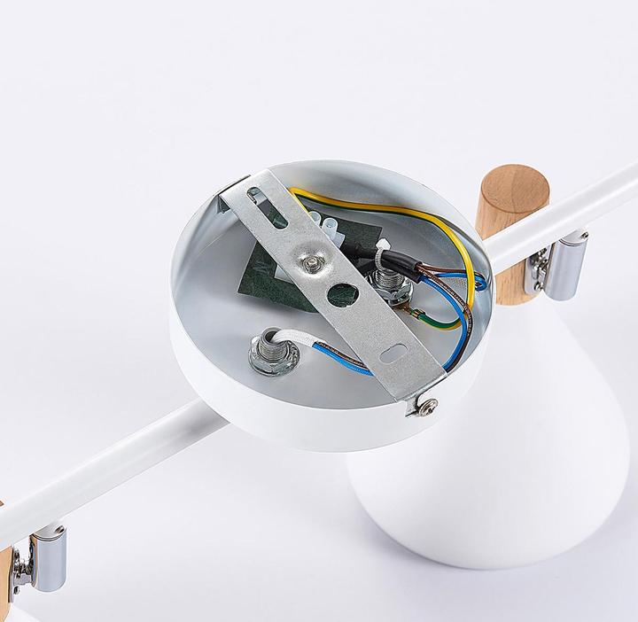 Actual product image Lindby Arina (800 lm, E14)