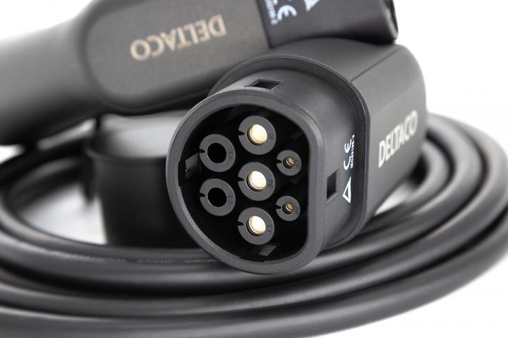 Actual product image Deltaco Type 2 EV charging cable for e-cars and hybrid vehicles, electric car charger Mennekes cable, Ko (Type 2, 11 kW, 16 A, 7 m)