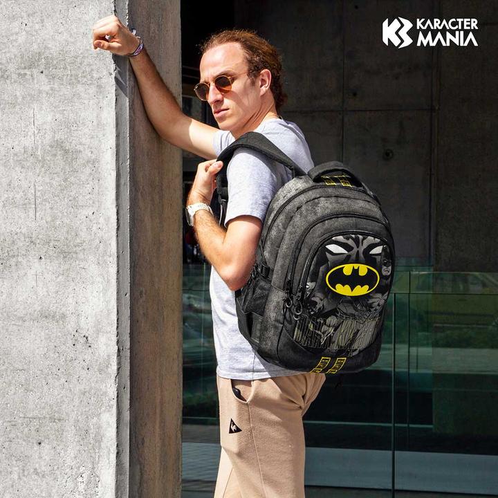 Actual product image Karactermania PLUS Running Backpack Caped
