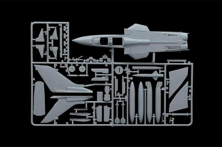 Actual product image 1:72 Tornado GR. 1 RAG