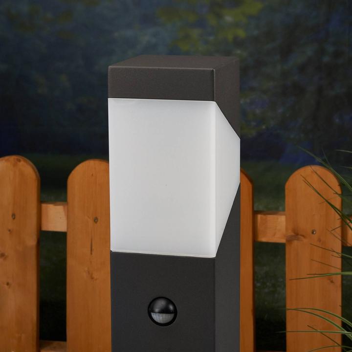 Produktbild Lucande Kiran Aussen Garten Leuchte w/Sensor H60 Graphite (790 lm, E27, IP44)