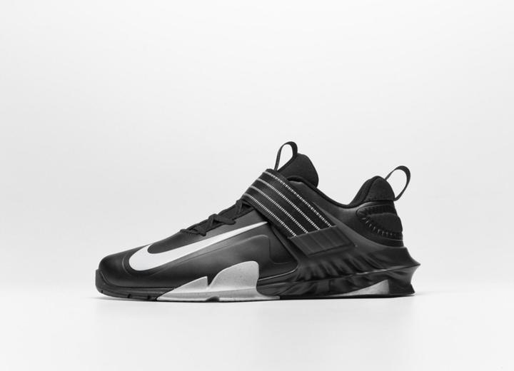 Nike Savaleos CV5708-010 *194956700388 (45)