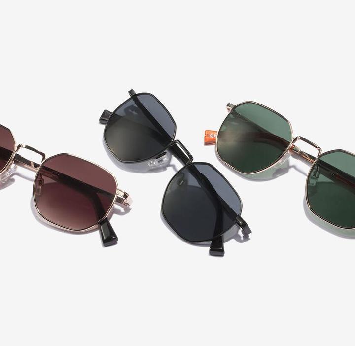 Actual product image Hawkers Sixgon - black