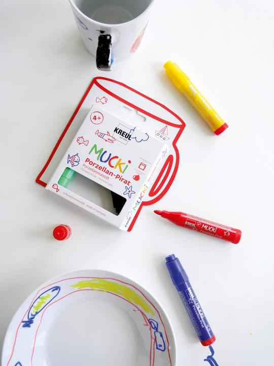 Produktbild Mucki Porzellan-Pirat (Black, Yellow, Blue, Red, Green)