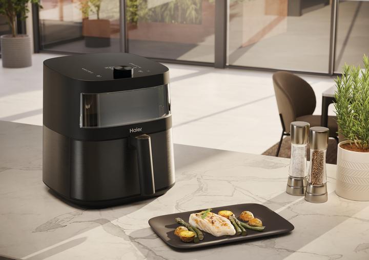 Immagine prodotto Haier Friggitrice ad aria I-Master Serie 5 Nero, Capacità 7 L, Range di temperatura 40°-200°, 9 in 1, Acce