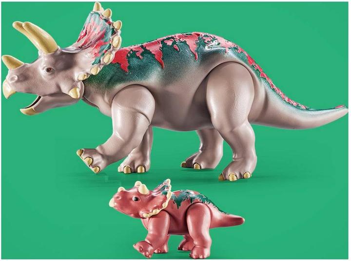 Actual product image Playmobil Triceratops with young animal (71821, Playmobil dinos)