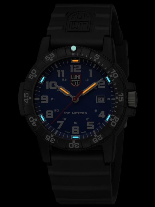 Image du produit Luminox Tortue luth tortue de mer géante Série 0320 (Montre analogique, 44 mm)