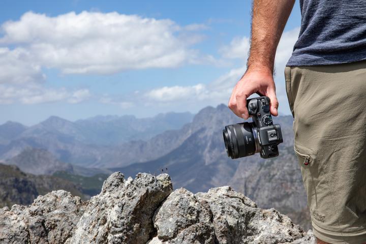 Image du produit Canon EOS RP - (EU) (26.20 Mpx, Plein format)