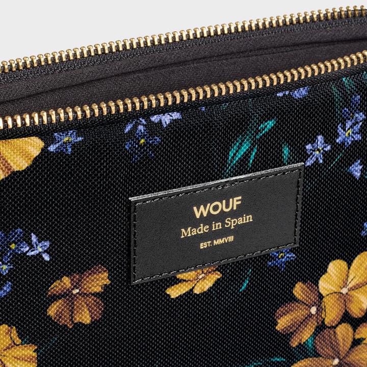 Actual product image Wouf Tablet sleeve 26 cm