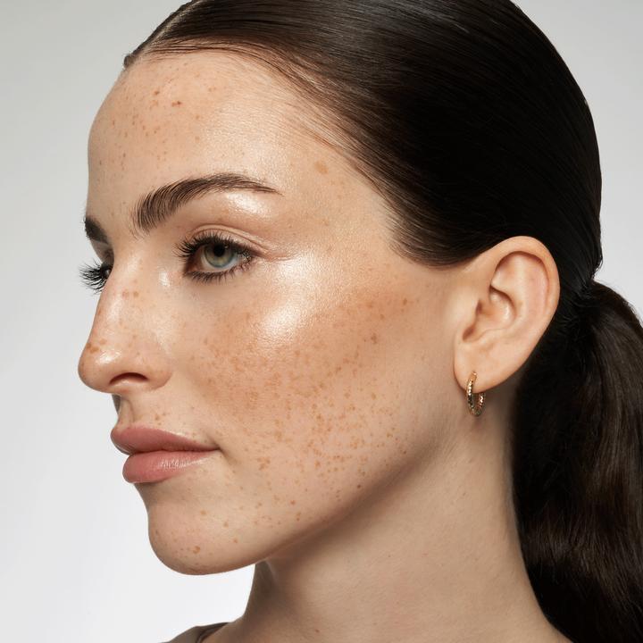 Actual product image Catrice All Over Glow Tint (Sun Dip)
