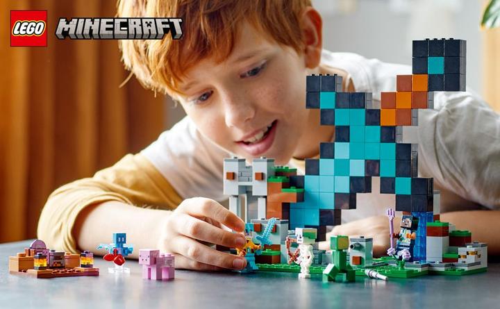 Produktbild LEGO Der Schwert-Aussenposten (21244, LEGO Minecraft)