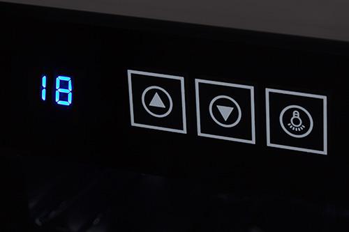 Actual product image Adler AD 8083