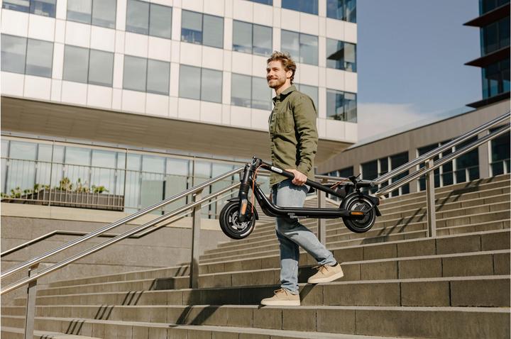 Image du produit Segway-Ninebot F2 Plus D (20 km/h, 55 km, 400 W)