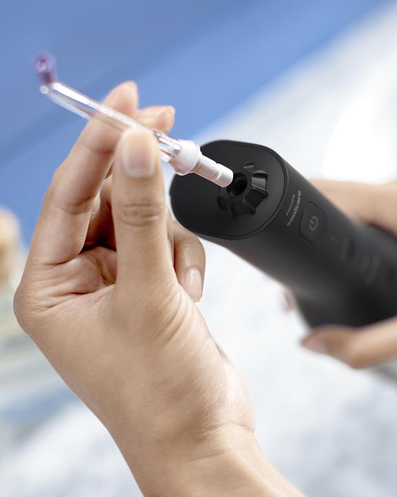 Actual product image Philips Sonicare Diamond Clean 9000 & Cordless Power Flosser 3000 (Sonic toothbrush)