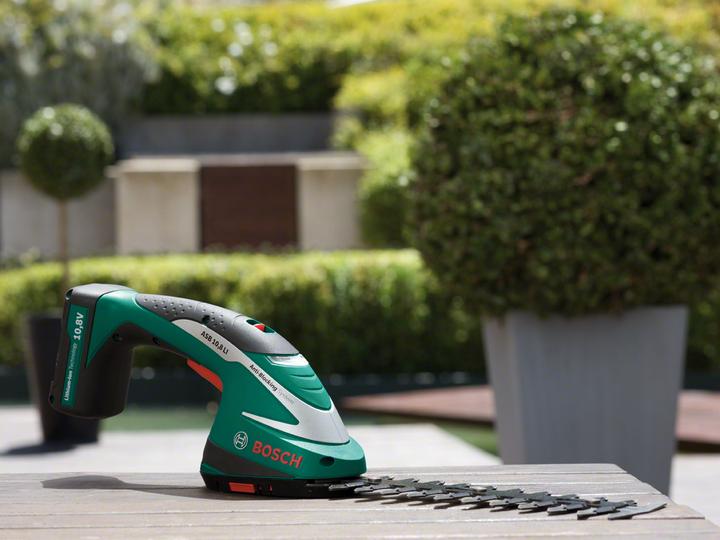 Actual product image Bosch Home & Garden ASB 10.8 LI Set (Cordless hedgecutters)