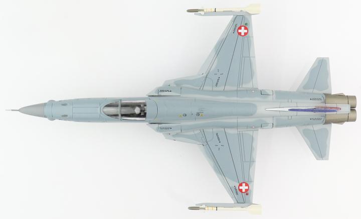 Image du produit Hobby Master Tiger F-5E Airbase Sion 2017 modèle réduit d'avion en métal 1:72 par avec quelques