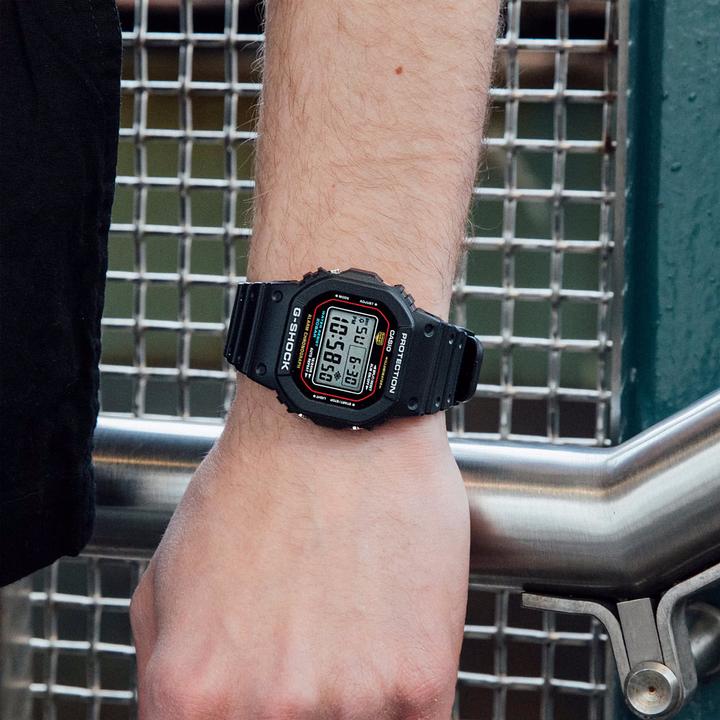 Image du produit Casio DW-5600RL-1ER (Montre numérique, Chronographe, 42.80 mm)