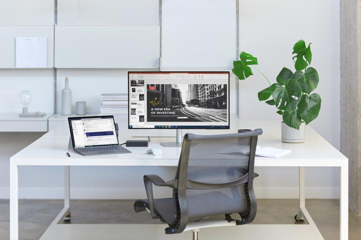 Produktbild Microsoft Surface Pro X (13", Microsoft SQ1, 8 GB, 128 GB, DE)