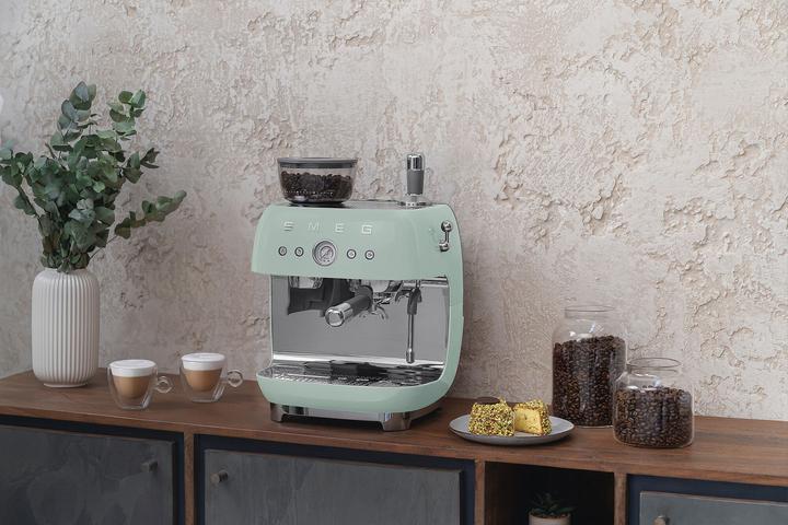 Actual product image Smeg EGF03PGEU (EU plug)