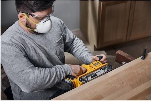 Produktbild DeWalt DCW220NT-XJ (Bandschleifer)