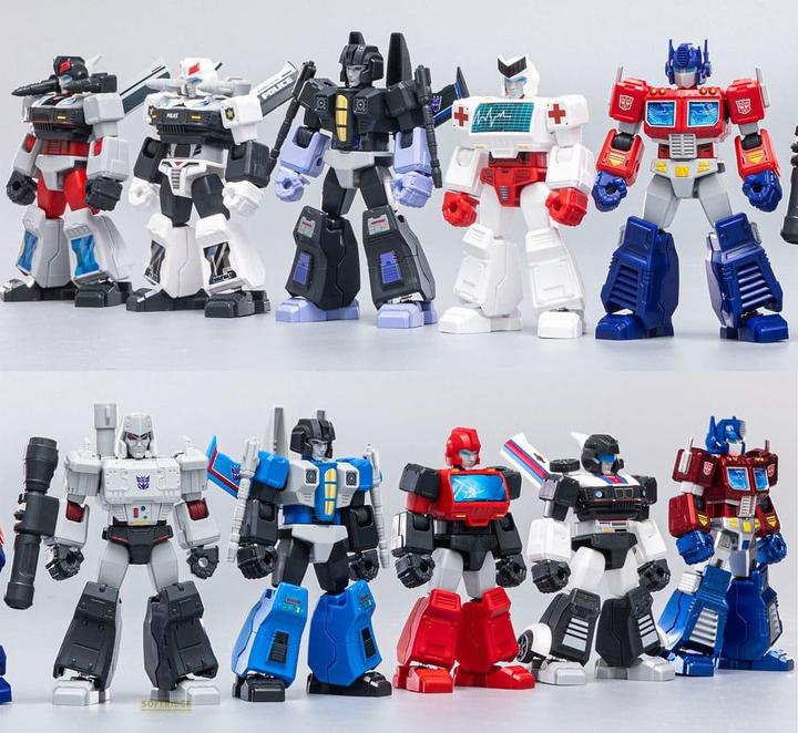 Produktbild Blokees Transformers Plastic Model Kit Galaxy Version 01 Roll Out Sortiment (9)