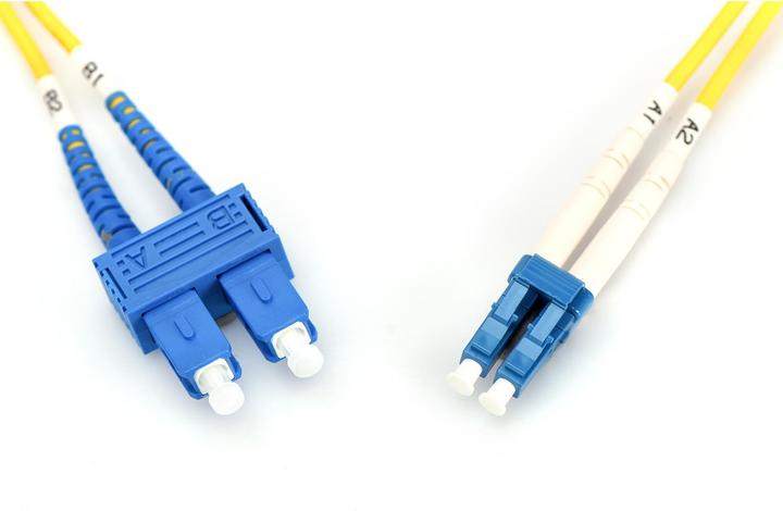 Produktbild Digitus LWL Patchkabel LC/SC 09/125µm Singelmode Duplex Halogenfrei mit Messprotokoll gelb 2m (2 m)
