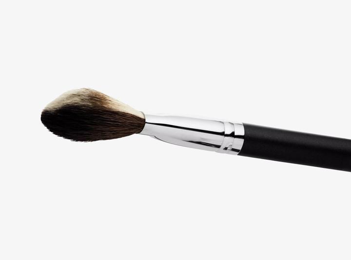 Actual product image MAC Cosmetics 127S Split Fibre Face Brush (Foundation)