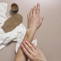 Cosmetic Club Peelinghandschuh und Körperpeeling (Körperpflegeset)