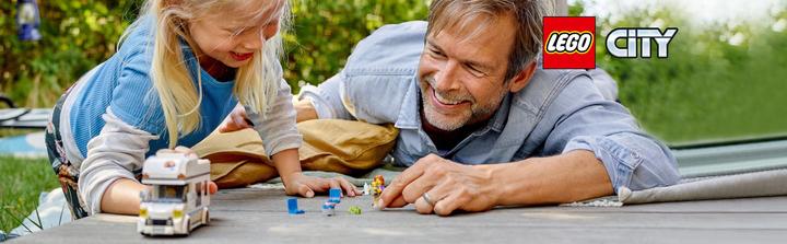 Produktbild LEGO Ferien-Wohnmobil (60283, LEGO City)