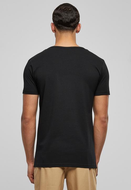 Actual product image Urban Classics Fitted Stretch Tee (L)