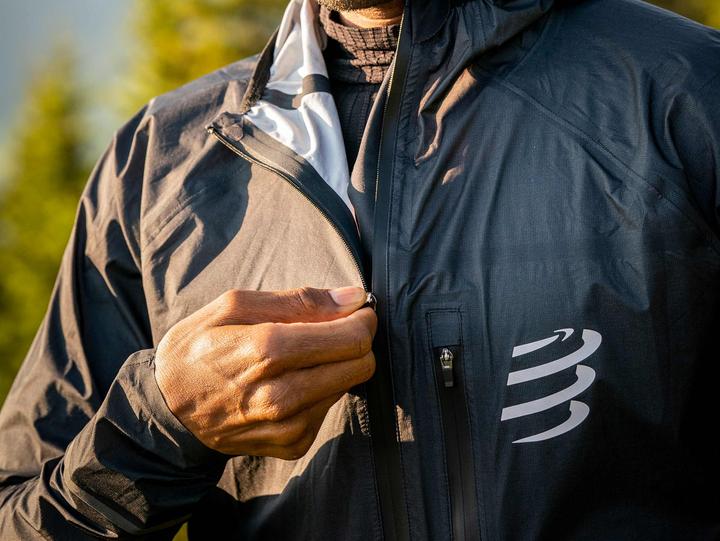 Actual product image Compressport Thunderstorm Waterproof 25/75 Jacket (S)