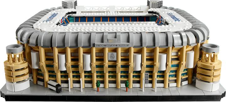 Actual product image LEGO Real Madrid - Santiago Bernabéu Stadium (10299, LEGO Icons, LEGO Rare Sets)