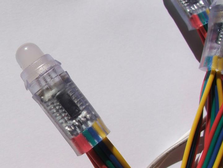 Produktbild OEM 12mm Diffused Digital RGB LED Pixels (25er Strang) WS2801