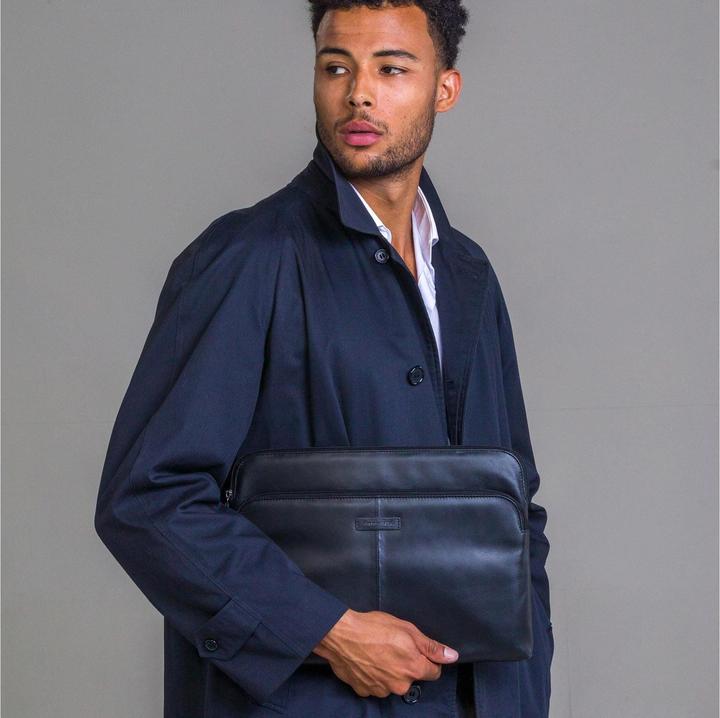 Actual product image dbramante1928 Skagen Pro+ (14", Apple)