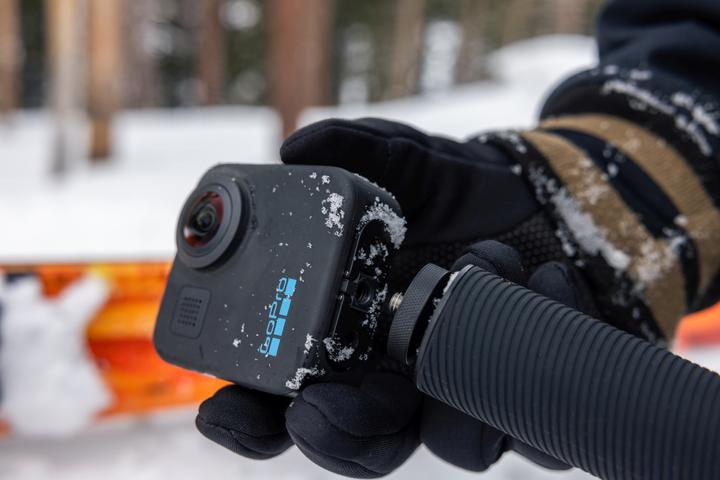 Produktbild GoPro Verlängerungsstange 2.7 m (Hero 11 Black, Hero 9 Black, Hero 7 Black, Hero 8 Black, Hero 13 Black, GoPro Max, Hero 10 Black, Hero 12 Black)