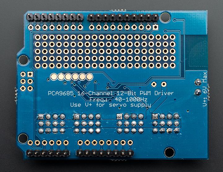 Image du produit Adafruit Interface I2C 16 canaux 12 bits PWM/Servo Shield (Bouclier)