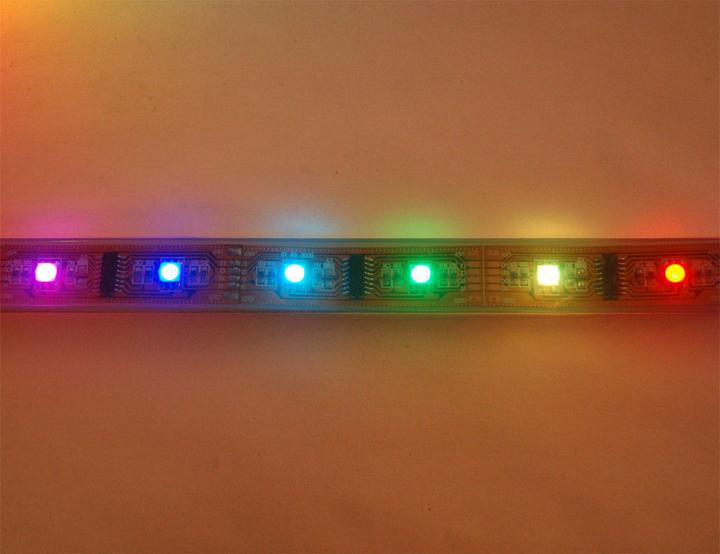 Immagine prodotto OEM Striscia indirizzabile digitale RGB LED Flexi 1 metro